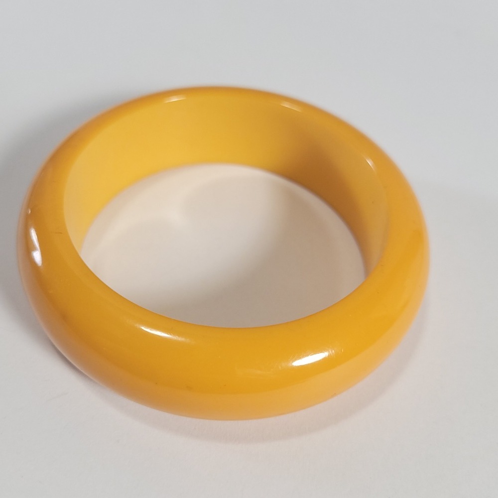 Bakelite Bangle Bracelet Women 7.75 Butterscotch Wide Domed‎ Simichrome Tested
